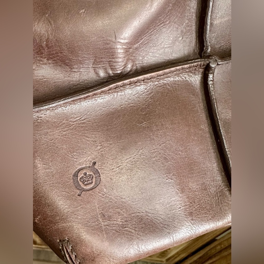 Born Chocolate Brown Leather Crossbody Messenger Bag with Antique Brass Hardware - Picture 5 of 10